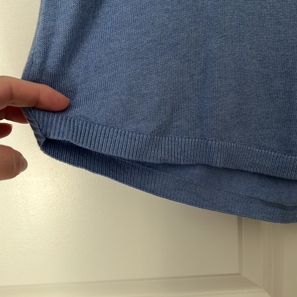 Super soft periwinkle blue lightweight knit tunic - Picture 3 of 3